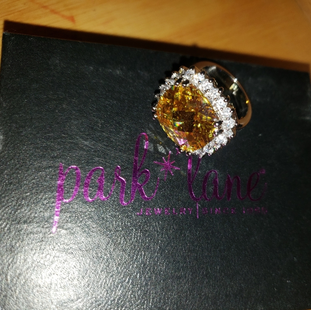 Park lane, OMG! ring
